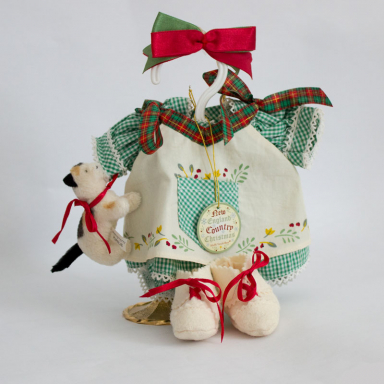 Muffy New England Country Christmas Outfit